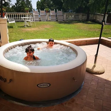 A Ca Du Cappellan Agriturismo בית חווה אימפריה